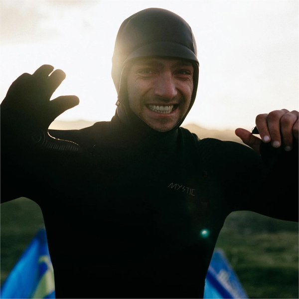 2026 Mystic Supreme 3mm Wetsuit Hood 35016.230017 - Black